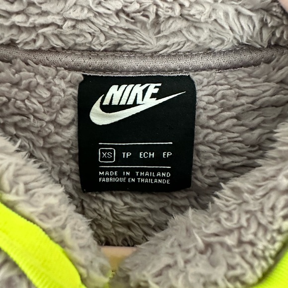 NIKE Sherpa Fleece Crop - Picture 6 of 6